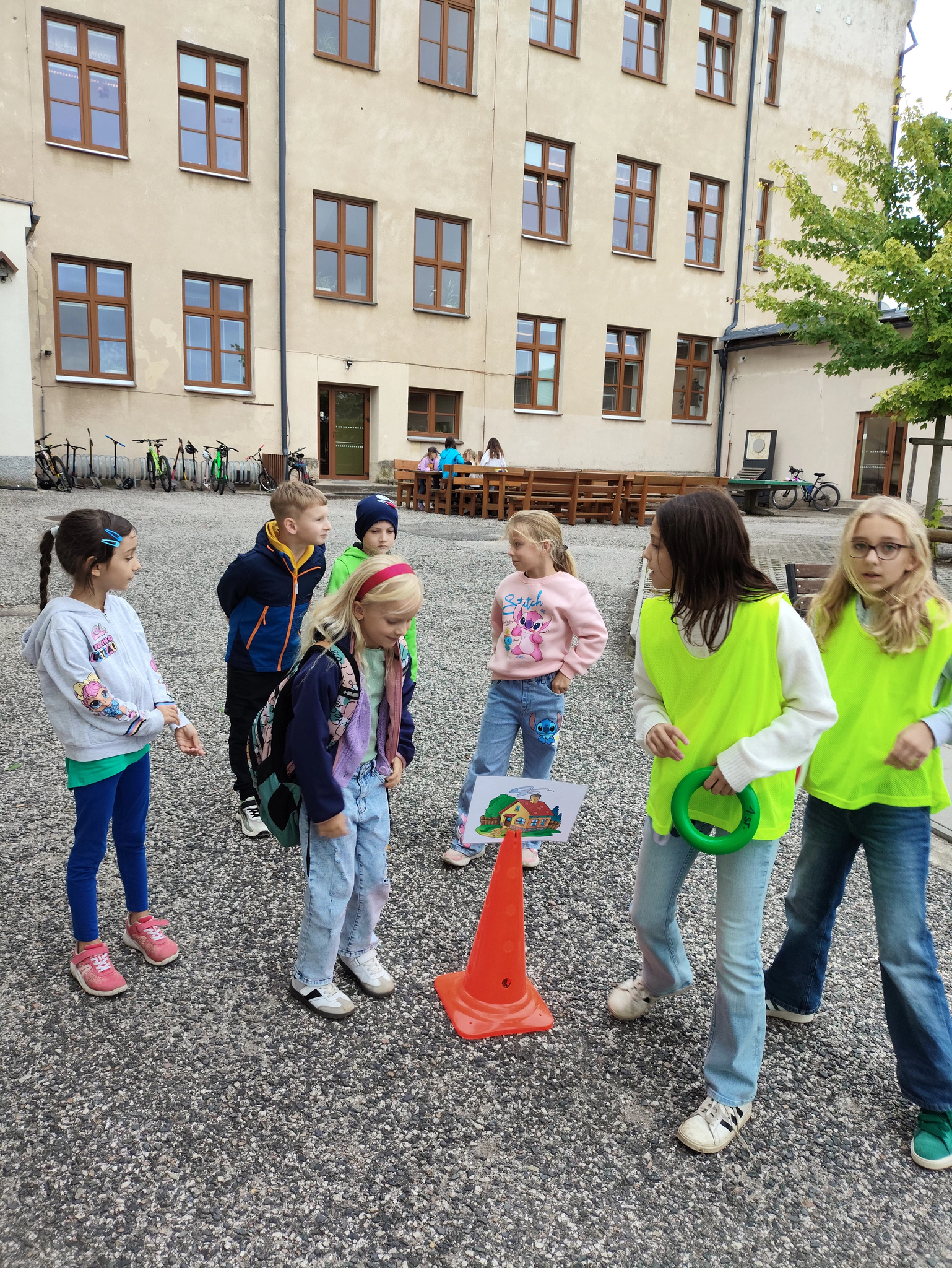 Den bez aut na 1. stupni